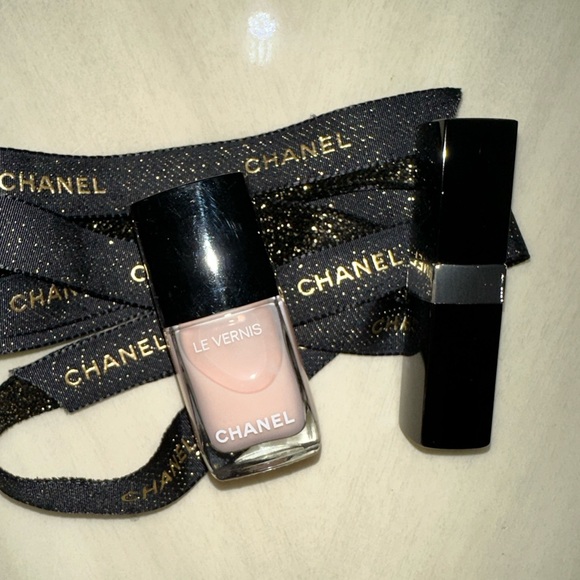 Chanel Lip and Nail Polish Set - Picture 4 of 4